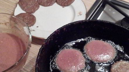 Рецепт печеночных слоек