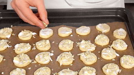 Рецепт лимонного печенья с миндалем