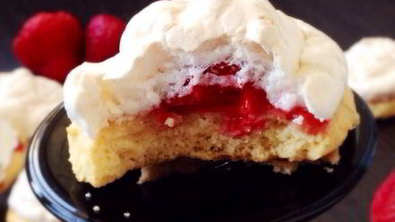 Рецепт печенья-сабле с клубникой летнее настроение