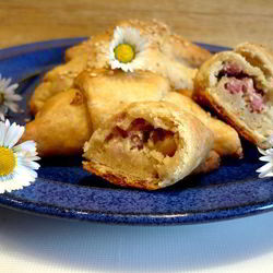 Рецепт Рогаликов с беконом Пластилиновая ворона