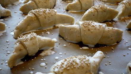 Рецепт рогаликов с беконом пластилиновая ворона