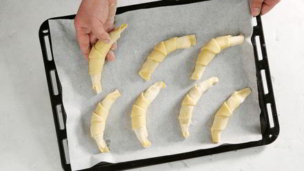 Рецепт рогаликов с финиковой начинкой