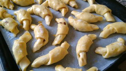 Рецепт рогаликов с ореховой начинкой