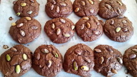 Рецепт шоколадного печенья с фисташками