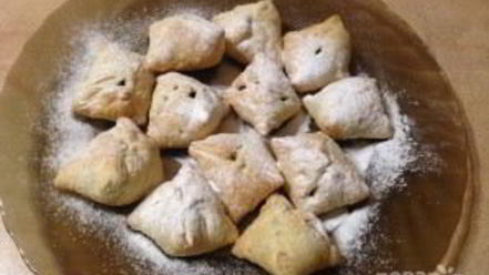 Рецепт слоеных печений с шоколадом и орехами