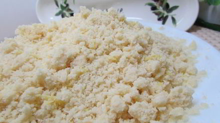 Рецепт сырного печенья с маслинами и ароматом лимона