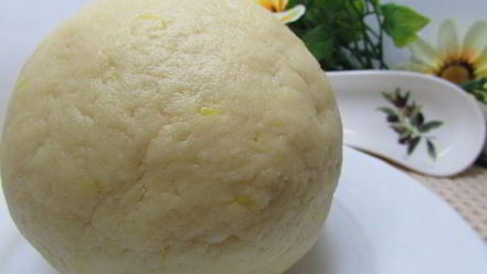 Рецепт сырного печенья с маслинами и ароматом лимона