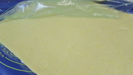 Рецепт сырного печенья с маслинами и ароматом лимона