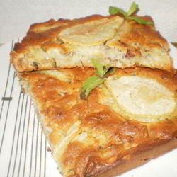 Рецепт Грушевого пирога с мятой и фундуком