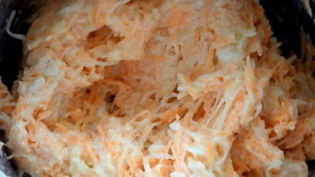 Рецепт киша на овощном корже с крабовыми палочками