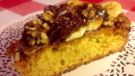 Рецепт кукурузного пирога с фруктами и орехами