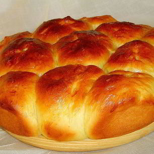 Рецепт Нежнейшего порционного пирога с яблоками и вялеными вишнями