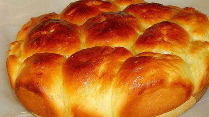 Рецепт Нежнейшего порционного пирога с яблоками и вялеными вишнями