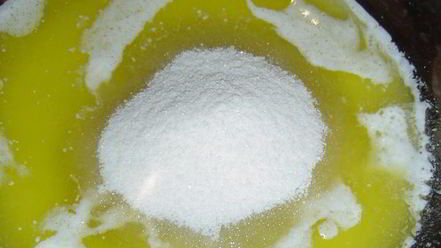 Рецепт нежнейшего порционного пирога с яблоками и вялеными вишнями