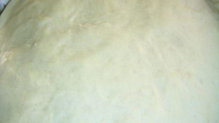 Рецепт нежнейшего порционного пирога с яблоками и вялеными вишнями