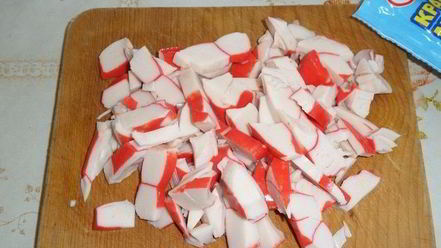 Рецепт пирога с крабовым мясом, яйцом и сыром