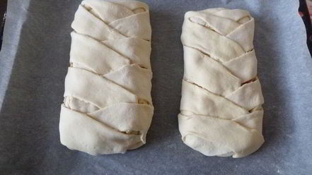 Рецепт пирога с крабовым мясом, яйцом и сыром