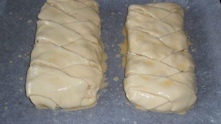 Рецепт пирога с крабовым мясом, яйцом и сыром