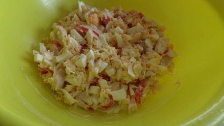 Рецепт пирога с крабовым мясом, яйцом и сыром