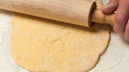 Рецепт пирога с моцареллой и шпинатом