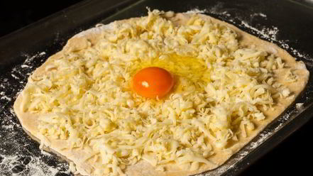 Рецепт пирога с моцареллой и шпинатом