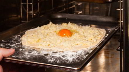 Рецепт пирога с моцареллой и шпинатом