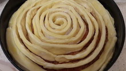 Рецепт пирога с тушеной в томате капустой