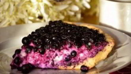 Рецепт пирога с творогом и ягодами