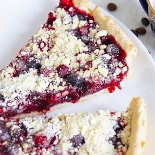 Рецепт Постного пирога с черной смородиной