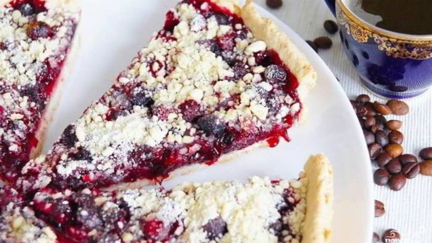 Рецепт постного пирога с черной смородиной