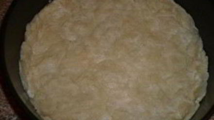 Рецепт постного пирога с черной смородиной