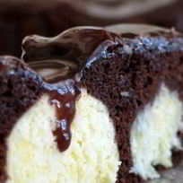 Шоколадный пирог с кокосово-творожными шариками