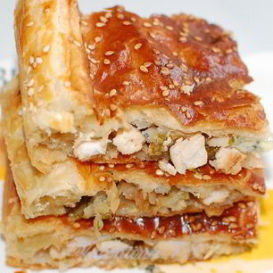 Рецепт Слоеного пирога с начинкой из индейки и сыра