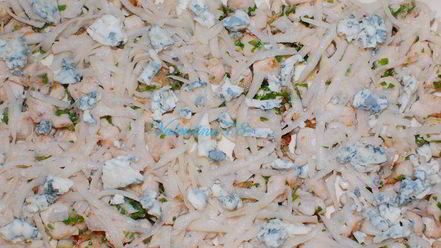 Рецепт слоеного пирога с начинкой из индейки и сыра