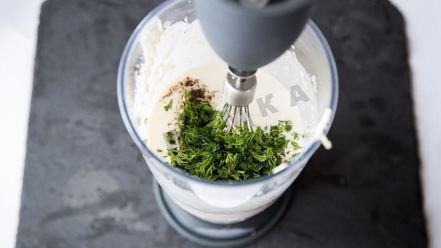 Рецепт сырного пирога с красной рыбой