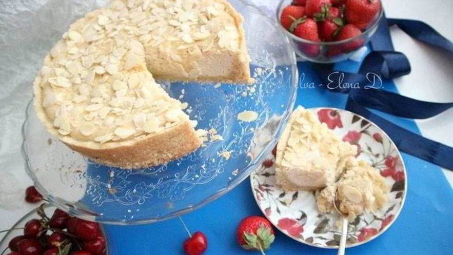 Рецепт творожного пирога с миндалем