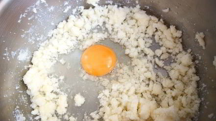 Рецепт творожного пирога с миндалем