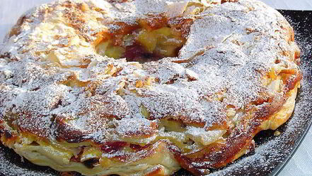 Рецепт яблочно-ягодного пирог-десерт с заливкой