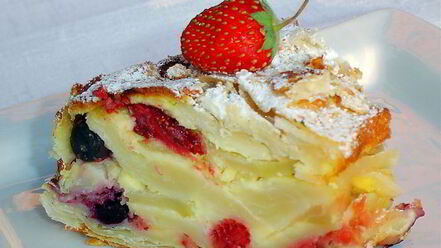 Рецепт яблочно-ягодного пирог-десерт с заливкой