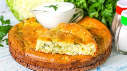 Рецепт Заливного пирога с капустой на сметане