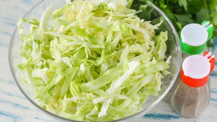 Рецепт заливного пирога с капустой на сметане