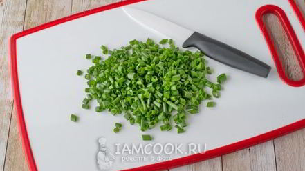 Рецепт ленивых пирожков с яйцом и зеленым луком