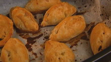 Рецепт пирожков с картофелем, фетой и розмарином