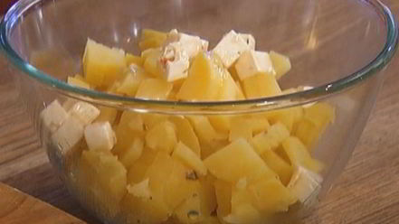 Рецепт пирожков с картофелем, фетой и розмарином