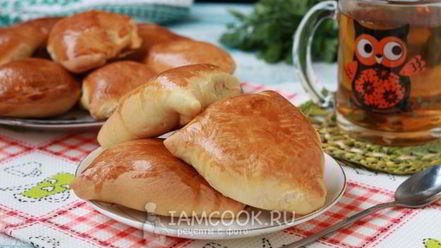Рецепт пирожков с колбасой и сыром