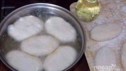 Рецепт пирожков с луком и яйцом на дрожжевом тесте