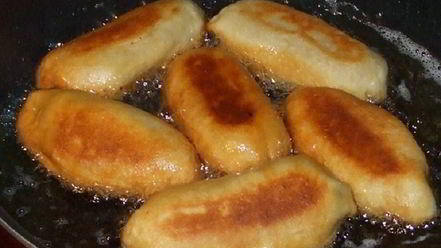 Рецепт пирожков с сосисками