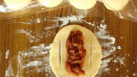 Рецепт пирожков с сушеными яблоками