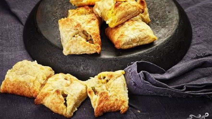 Рецепт слоеных пирожков с овощной начинкой