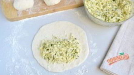 Рецепт вкусных кутабов с сыром и зеленью